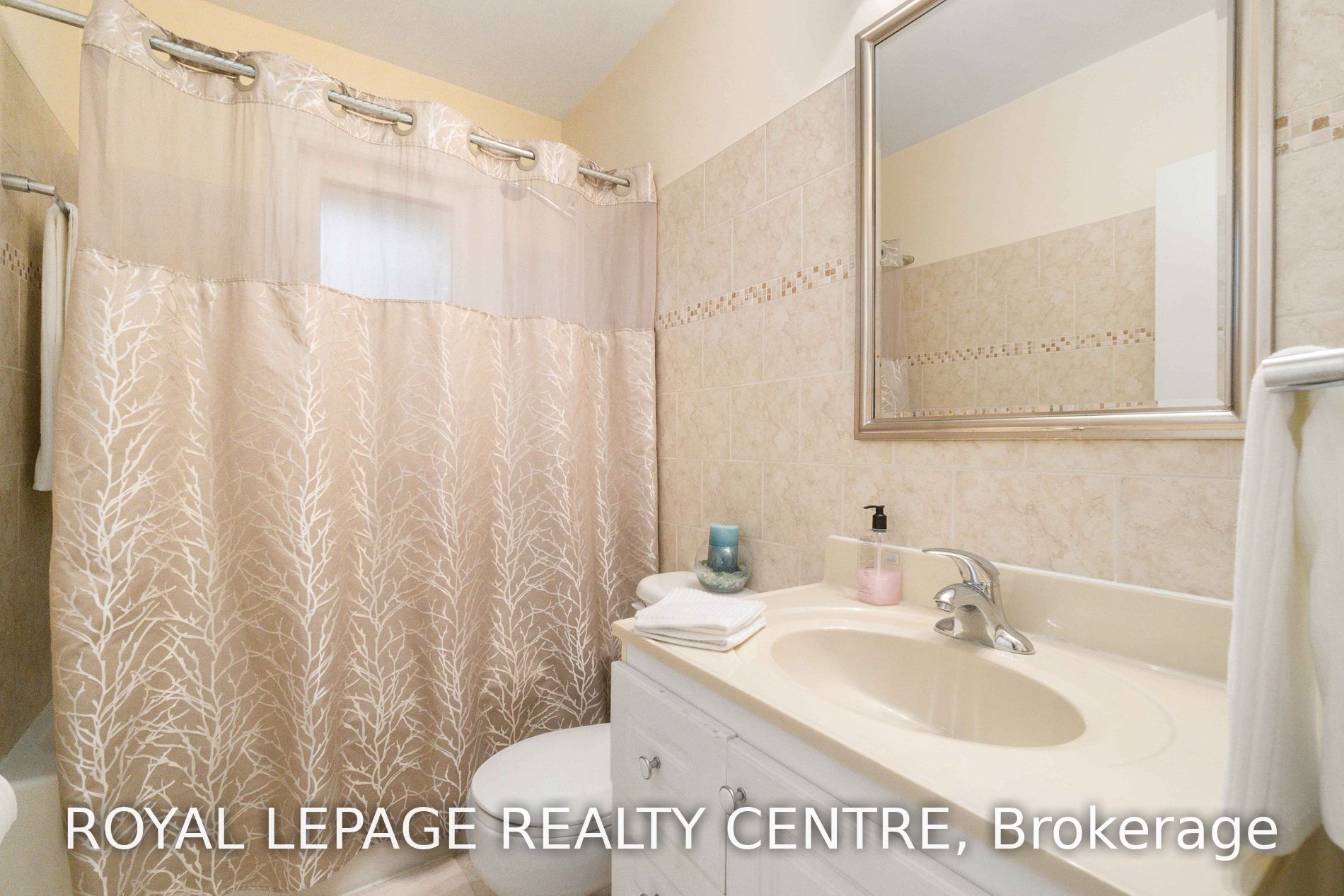 05ff84f1 4d25 4749 9a83 e1cd2169aa85